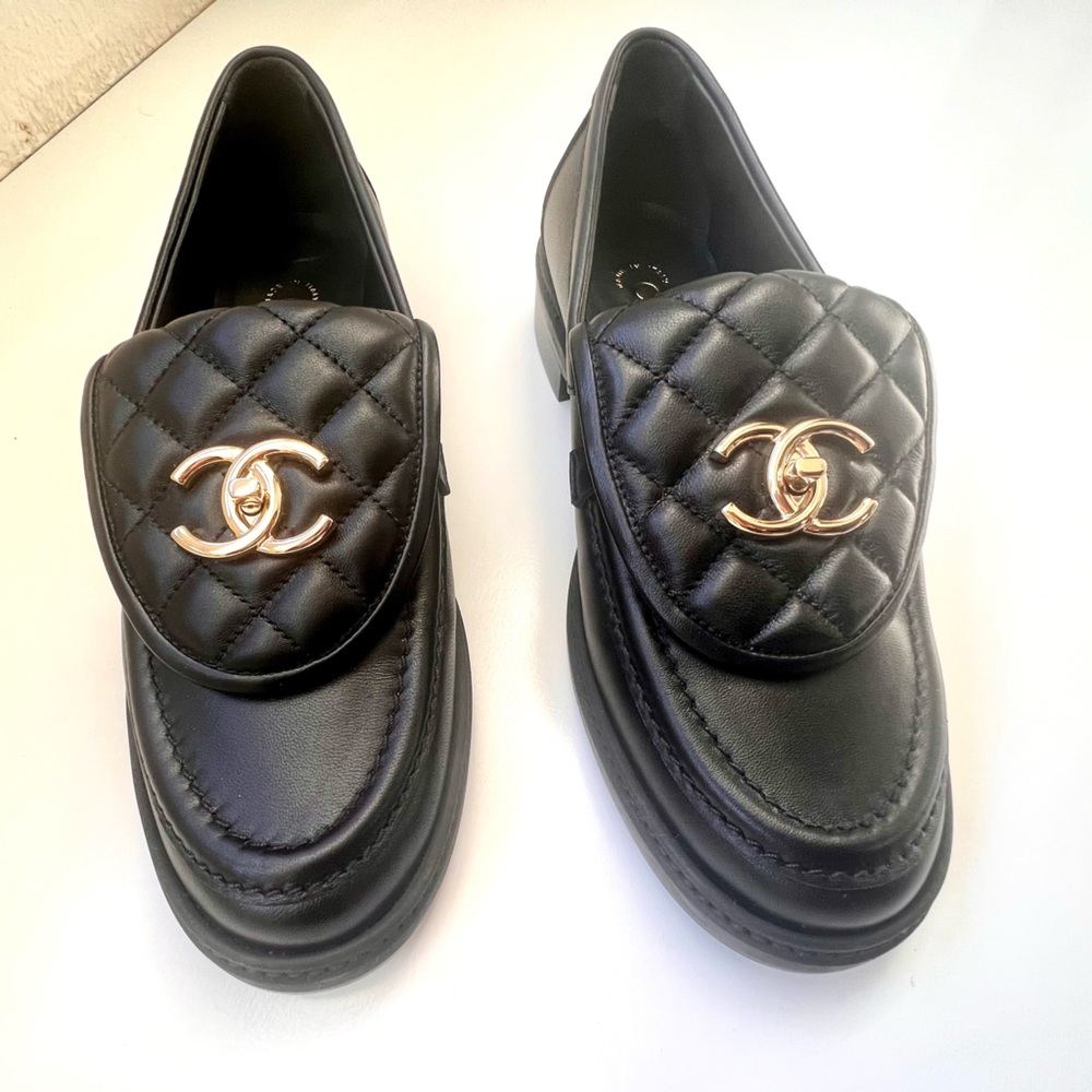 🔥CHANEL Loafers - Picture 6 of 11
